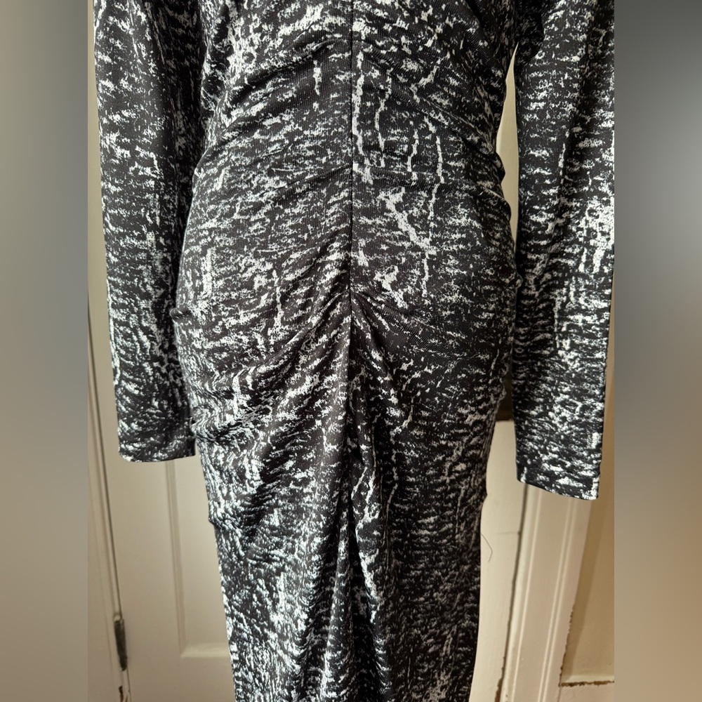 Philosophy Black and White Long Sleeve Dress - Picture 9 of 11